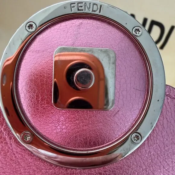 Fendi Vitello Catalon Metallic Pink Leather Bag with Silver Accent - Picture 7 of 17